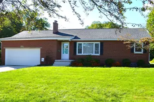 863 Duff Dr, Ashland, OH 44805 - Photo 1