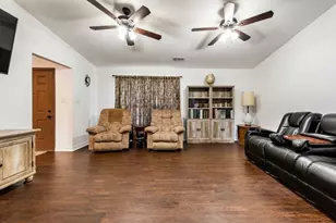 8302 Chesham Dr, Rowlett, TX 75088 - Photo 9