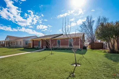 8302 Chesham Drive, Rowlett, TX 75088 - Photo 3