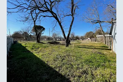 2 Fairport Road, Dallas, TX 75217 - Photo 3