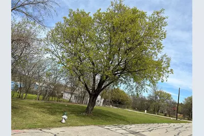 114 Denton Street E, Argyle, TX 76226 - Photo 5