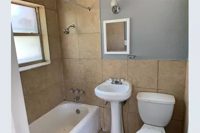 2815 Primrose Avenue #B, Fort Worth, TX 76111 - Photo 7