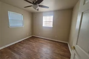606 S Hubbard St, Alvord, TX 76225 - Photo 11
