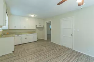 1006 Avenue C, Duncanville, TX 75137 - Photo 5