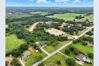 1724 Private Access 60200, Burleson, TX 76028 - Photo 7