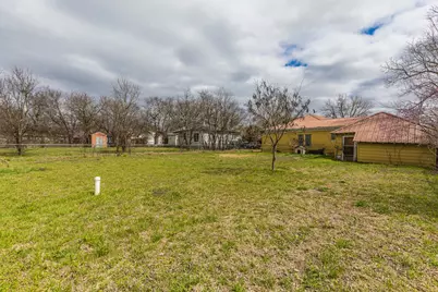 905 E McLennan Avenue, Mart, TX 76664 - Photo 29