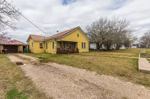 905 E McLennan Ave, Mart, TX 76664 - Photo 3