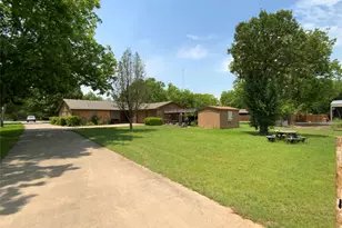 2140 Fm 2071, Gainesville, TX 76240 - Photo 25
