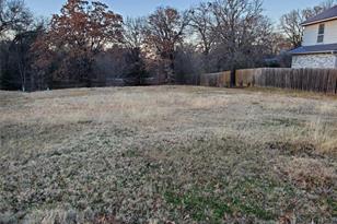 800 Hillburn Dr, West Tawakoni, TX 75474 - Photo 1