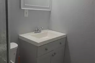 2410 E Overton Rd, Dallas, TX 75216 - Photo 9