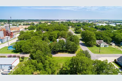 117 N Dobson Street, Burleson, TX 76028 - Photo 7