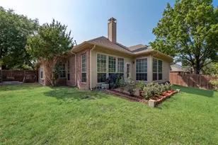 204 Fox Wood Dr, McKinney, TX 75071 - Photo 23