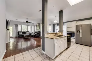 204 Fox Wood Dr, McKinney, TX 75071 - Photo 21