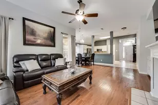 204 Fox Wood Dr, McKinney, TX 75071 - Photo 11