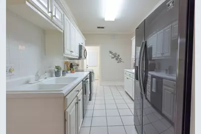 5803 Persimmon Drive, Tyler, TX 75707 - Photo 11