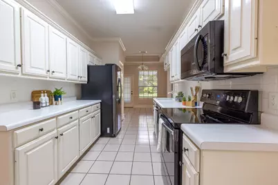 5803 Persimmon Drive, Tyler, TX 75707 - Photo 5