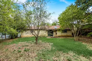 703 Johns Dr, Euless, TX 76039 - Photo 19