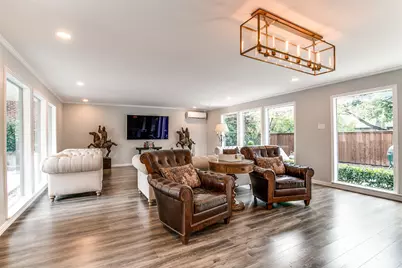 4107 Rock Creek Drive, Dallas, TX 75204 - Photo 5