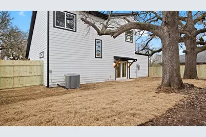 1228 S Rusk Street W, Sherman, TX 75090 - Photo 5