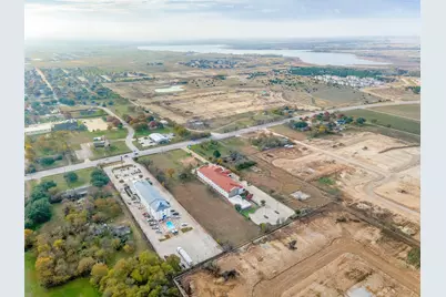 1724 W Henderson Street, Cleburne, TX 76033 - Photo 13