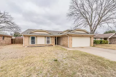 221 Kalmia Drive, Arlington, TX 76018 - Photo 1