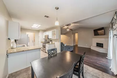 221 Kalmia Drive, Arlington, TX 76018 - Photo 9