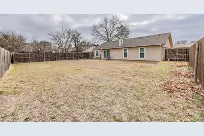 221 Kalmia Drive, Arlington, TX 76018 - Photo 37