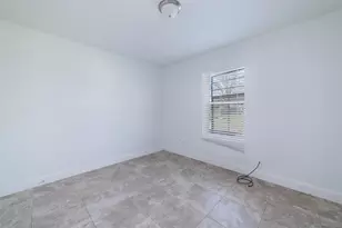 3844 Waldorf St, Fort Worth, TX 76119 - Photo 37
