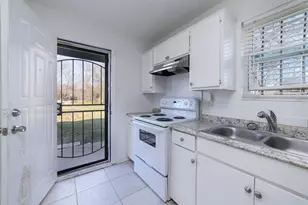 3844 Waldorf St, Fort Worth, TX 76119 - Photo 33