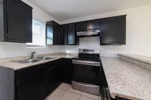 3844 Waldorf St, Fort Worth, TX 76119 - Photo 9