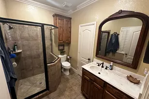 1602 Jefferson St, Bowie, TX 76230 - Photo 17