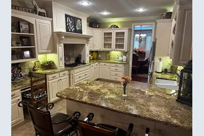 1602 Jefferson Street, Bowie, TX 76230 - Photo 7