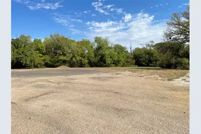 4500 E Belknap Street, Haltom City, TX 76117 - Photo 3