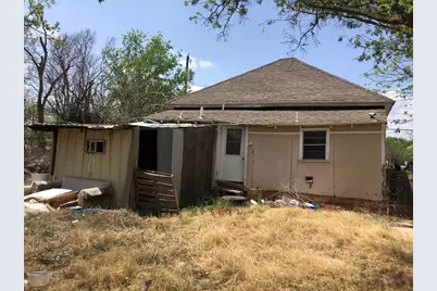 803 S Neches Street, Coleman, TX 76834 - Photo 3