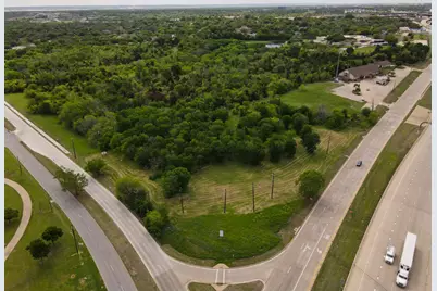 2200 N Carrier Parkway, Grand Prairie, TX 75050 - Photo 9