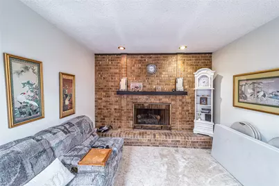 931 Rock Canyon Drive, Duncanville, TX 75137 - Photo 9