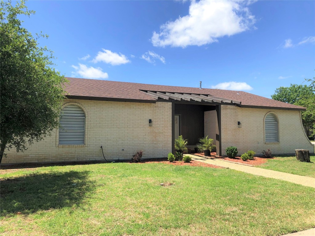 517 S Walnut St, Eastland, TX 76448 - MLS 20307045 - Coldwell Banker