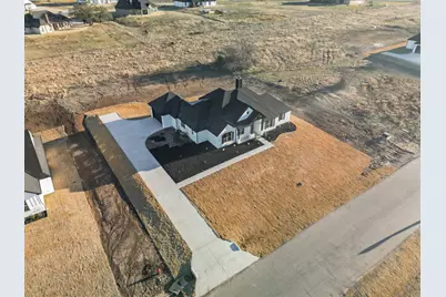 2067 Sunset Ridge Drive, Weatherford, TX 76087 - Photo 31