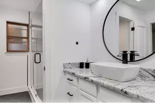 5041 Thunder Rd, Dallas, TX 75244 - Photo 9