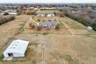 5609 Lyons Rd, Garland, TX 75043 - Photo 3