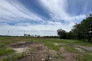 2122 Main St, Sulphur Springs, TX 75482 - Photo 1