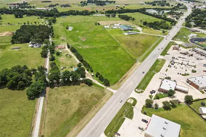 836 S Debbie Lane, Pilot Point, TX 76258 - Photo 15
