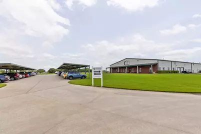836 S Debbie Lane, Pilot Point, TX 76258 - Photo 5