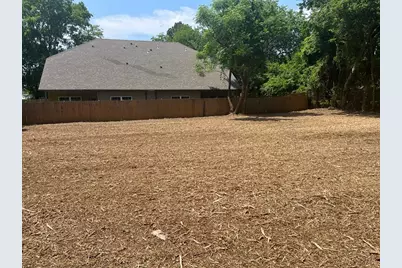 125 S Center Street, Bonham, TX 75418 - Photo 1