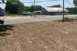 125 S Center St, Bonham, TX 75418 - Photo 5