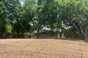 125 S Center St, Bonham, TX 75418 - Photo 7