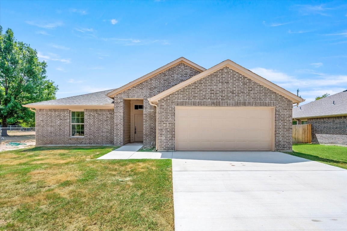 189 Lanai Dr, Runaway Bay, TX 76426 MLS 20348739 Coldwell Banker