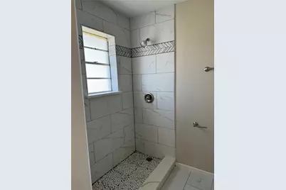 334 Lasalle Drive, Van Alstyne, TX 75495 - Photo 9