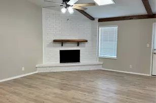 334 La Salle Dr, Van Alstyne, TX 75495 - Photo 3