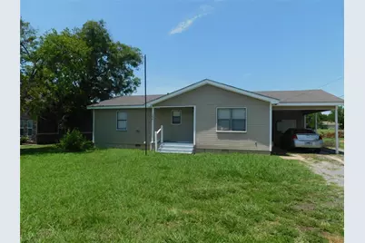 384 W Van Alstyne Parkway, Van Alstyne, TX 75495 - Photo 1